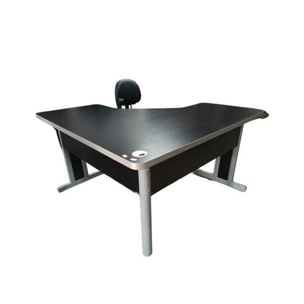 Mesa em L para escritório preta com gavetas